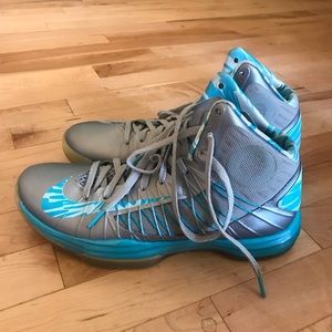 Nike hyperdunk sneakers